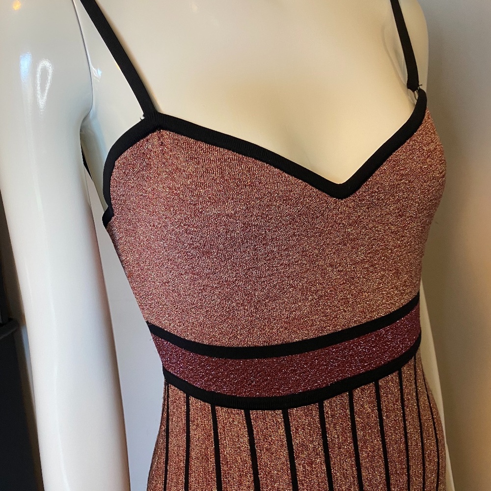 DRESS - Picture 3 of 9